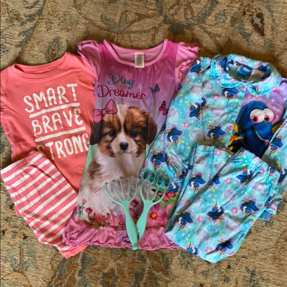 2 sets of pj’s with massage set 4/5T